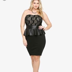 Torrid black lace peplum dress strapless